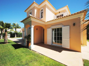 Luxury Villa in Varandas do Lago